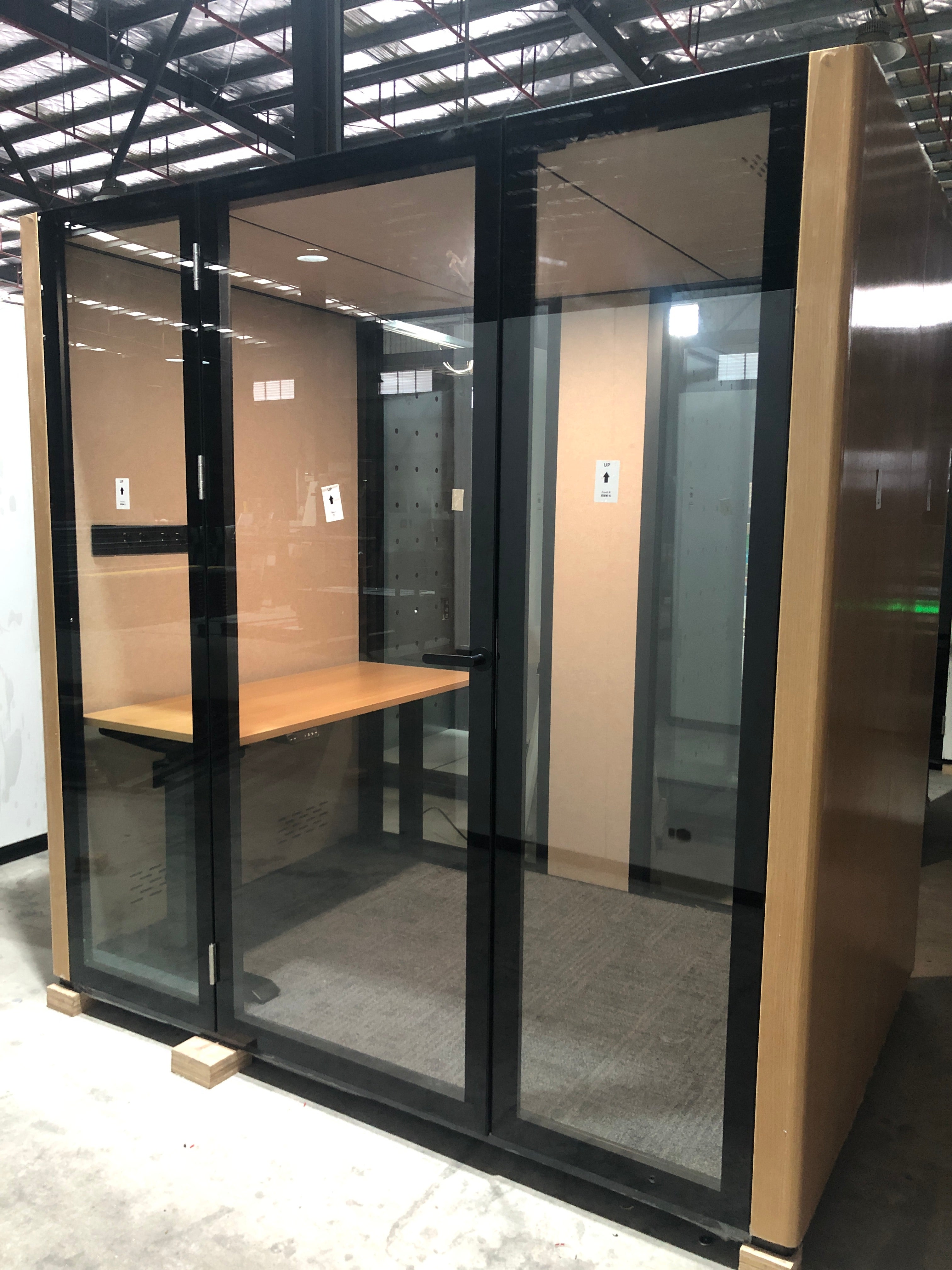 Large office pod woodgrain with office desk